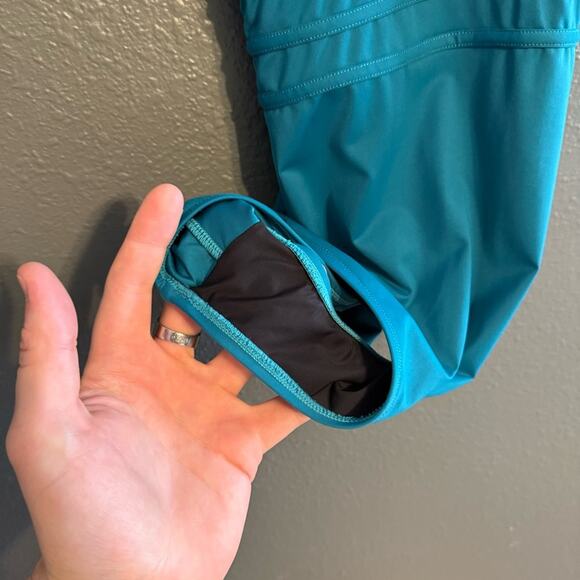 La Blanca Island Goddess Cross Back Mio One Piece Size 8 - Picture 6 of 8